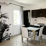 Costa Morroni מלון דירות לבנטו