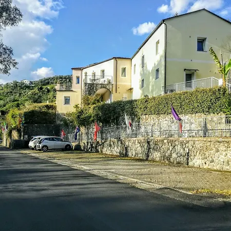 Costa Morroni