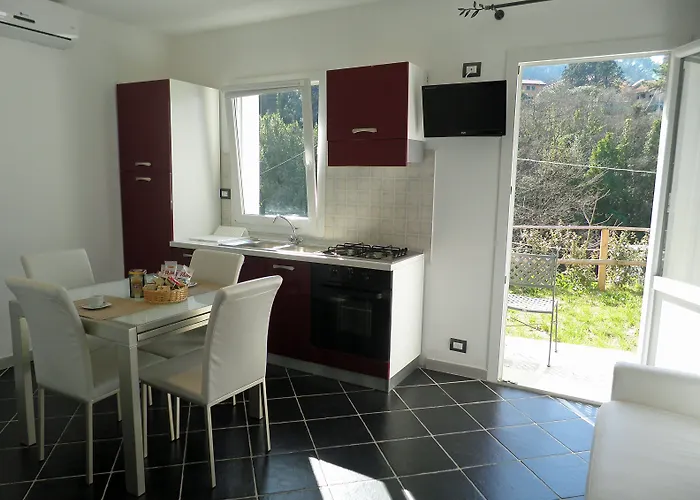 Costa Morroni Aparthotel Levanto